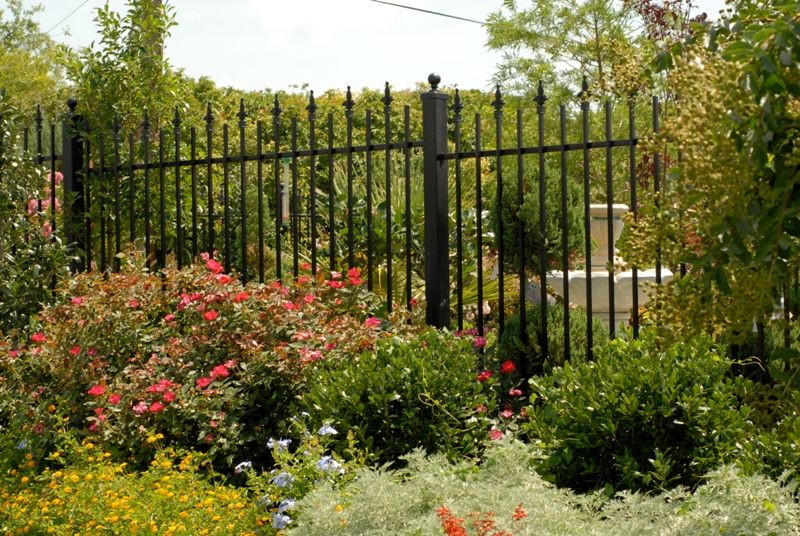 Kodiak Iron - Galvanized Iron Fence Panel - Regal