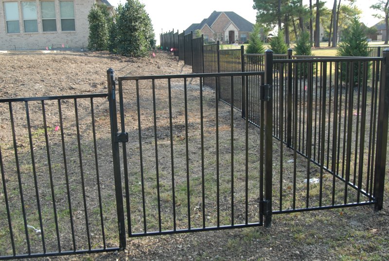Kodiak Iron - Galvanized Iron Fence Panel - Yukon